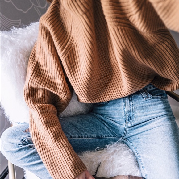 H&M Sweaters - Wool blend camel color sweater size 4